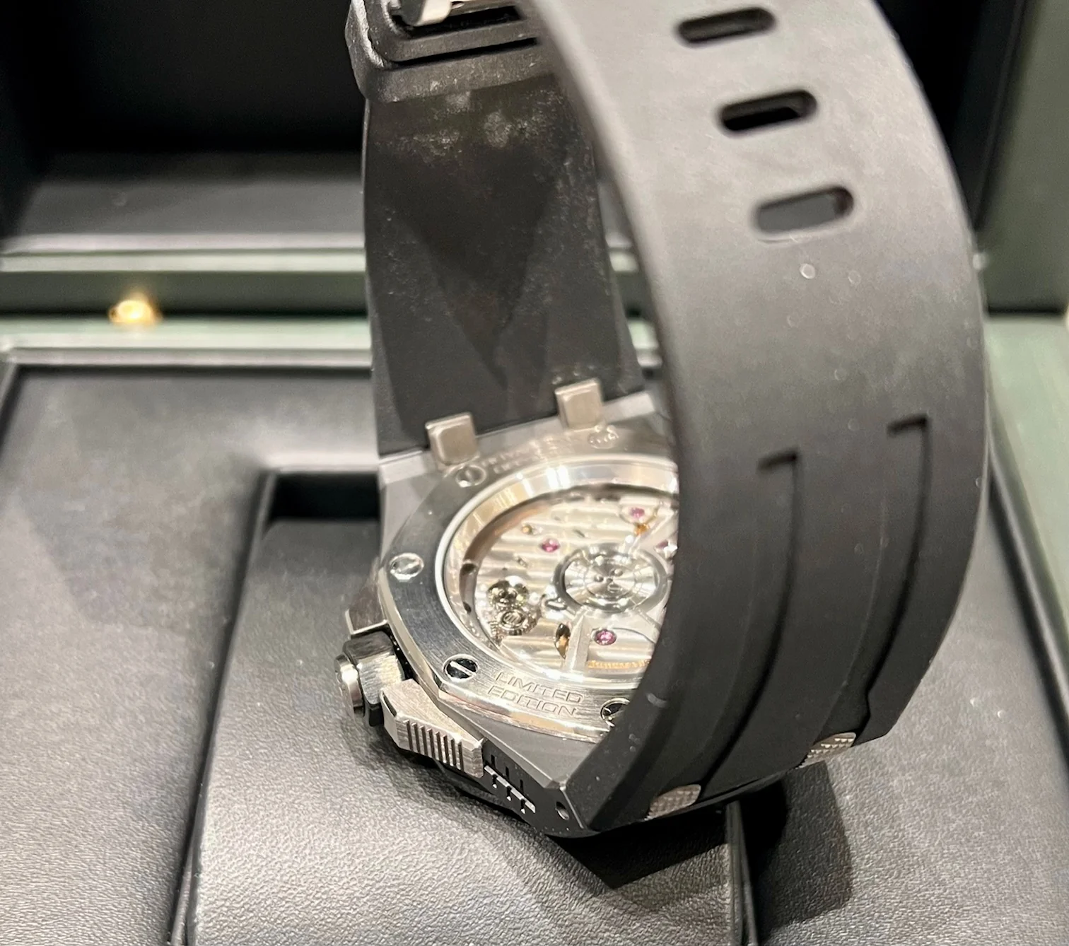 Audemars Piguet Royal Oak Offshore Selfwinding - Music Edition 2022 like new - Image 6