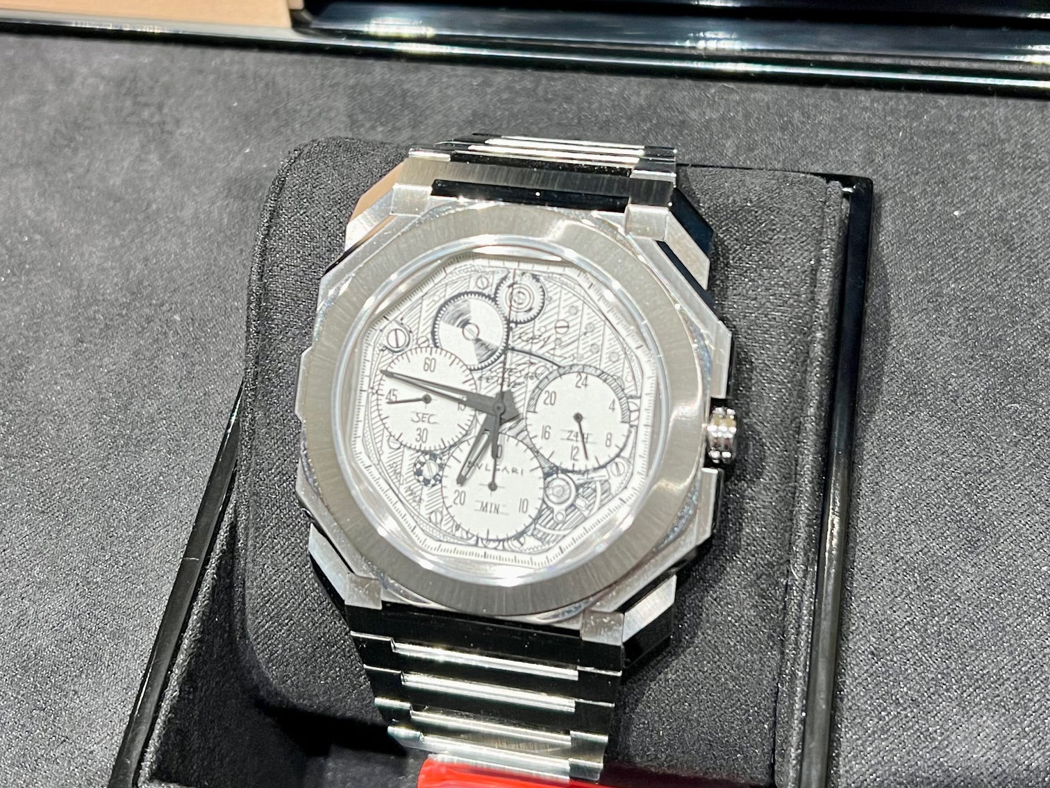 Bulgari Octo Finissimo Sketch 104192 like new 2024 - Image 8