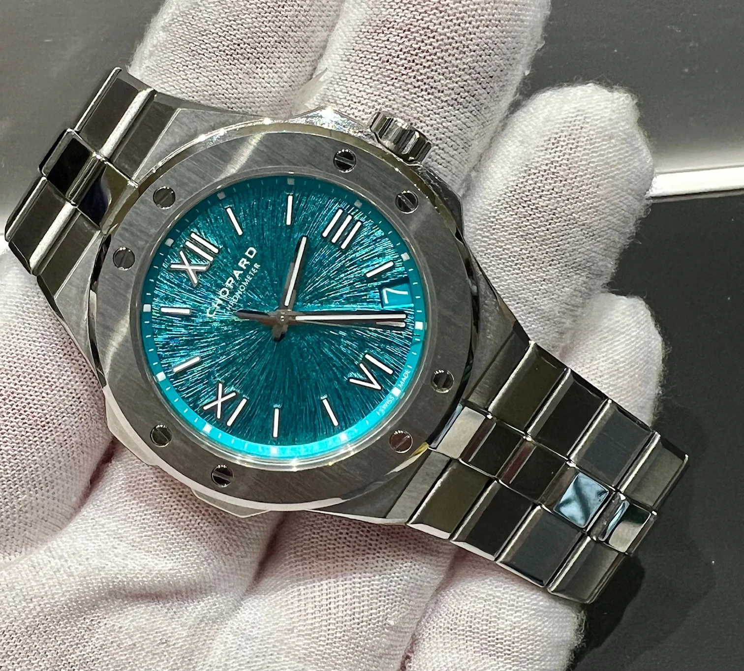 Chopard Alpine Eagle Large 2022 like new Maritime blue dial - Image 4