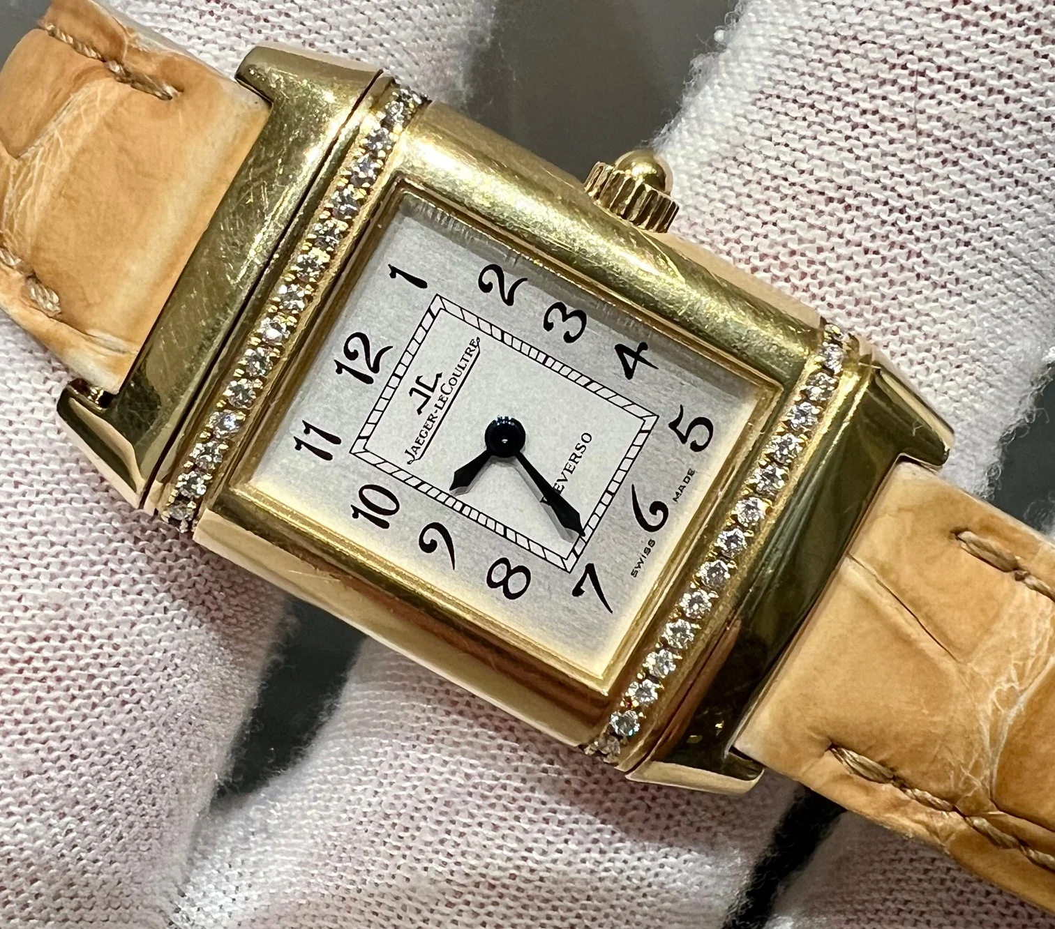 Jaeger-LeCoultre Reverso 18k Diamond 265.1.08 only watch - Image 3
