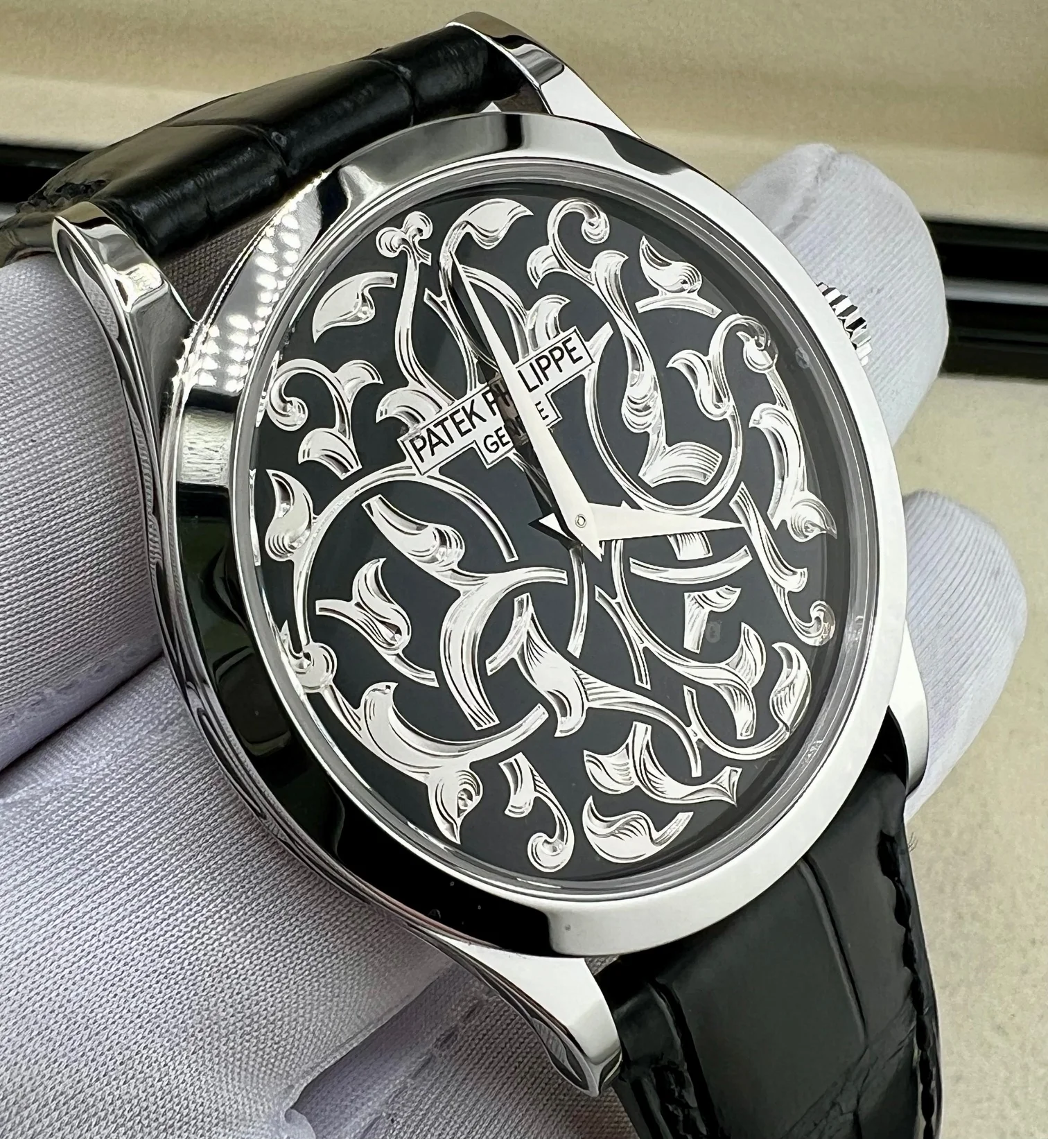 Patek Philippe Calatrava 5088-100P Platinum New 2025 - Image 3