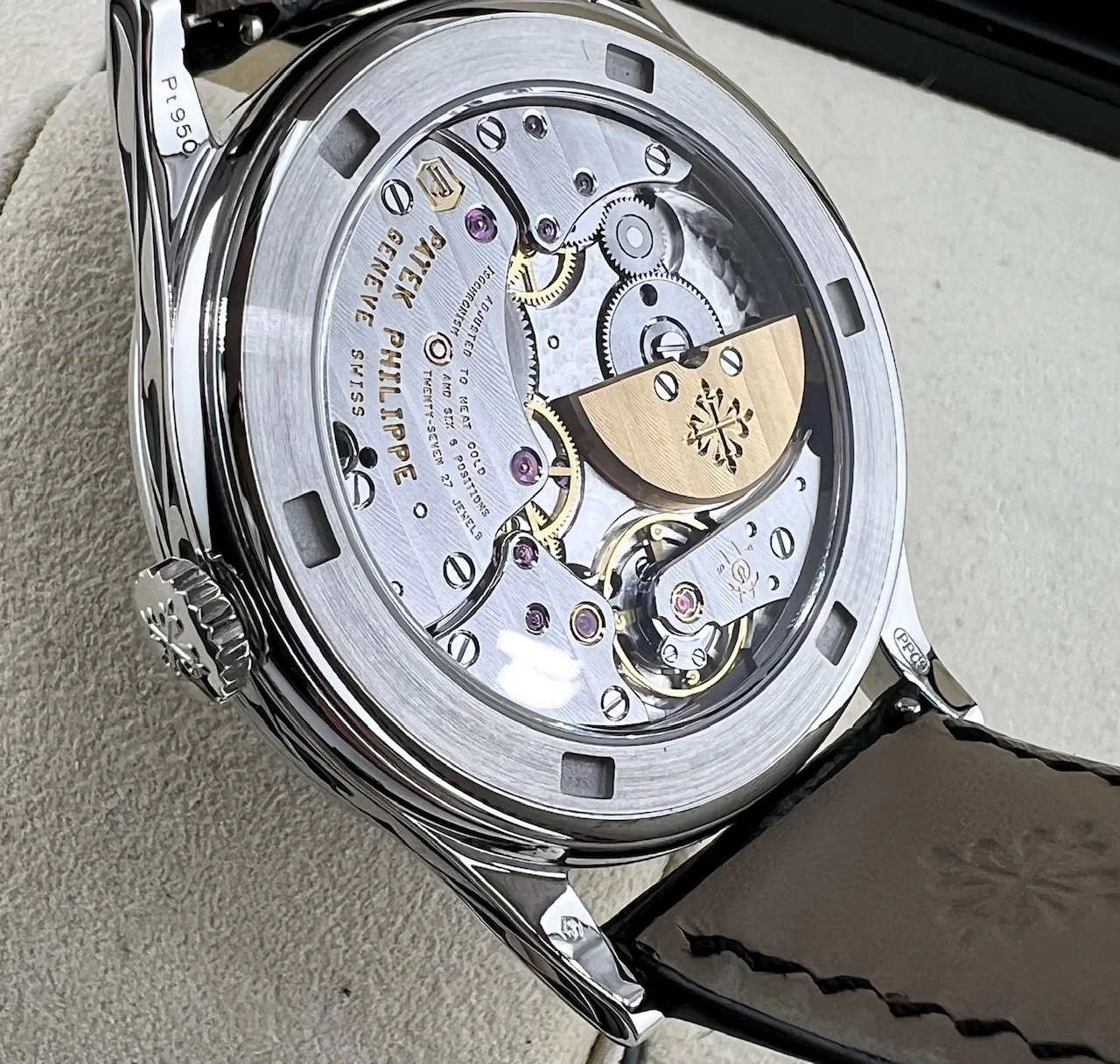 Patek Philippe Calatrava 5088-100P Platinum New 2025 - Image 6