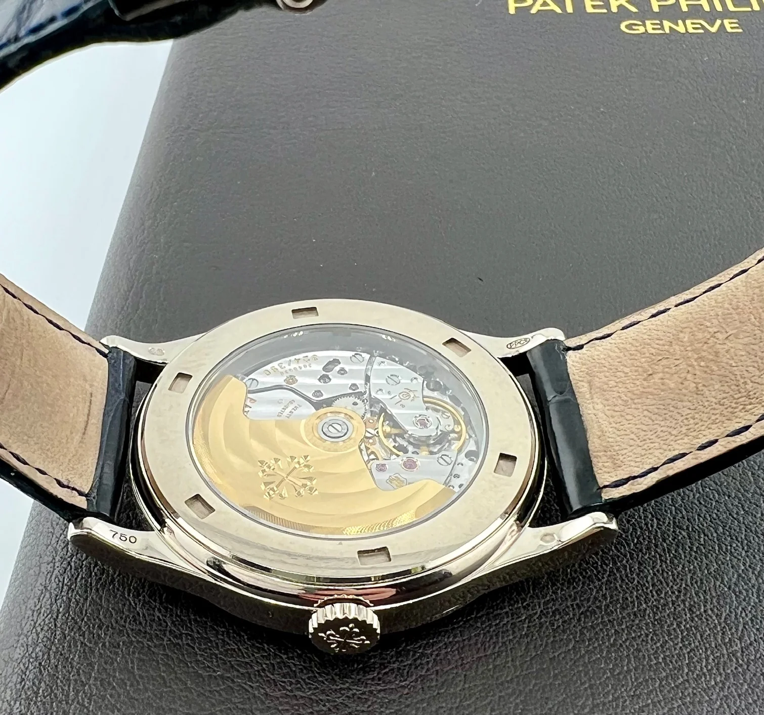 Patek Philippe Calatrava 5296G Paper Patek No Box 2008 - Image 5