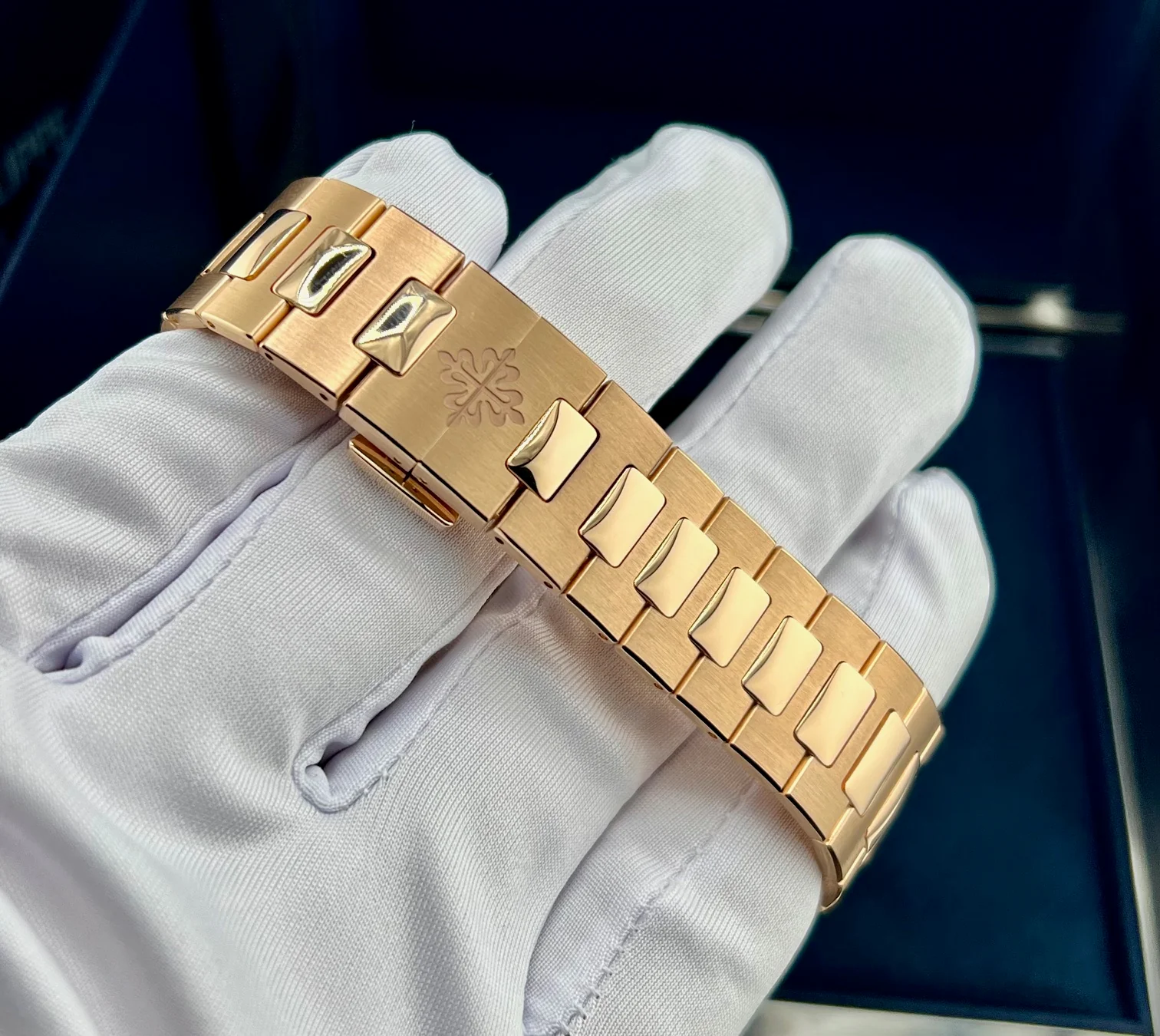 Patek Philippe Cubitus 7128/1R ''Chocolate'' 2025 NEW - Image 4