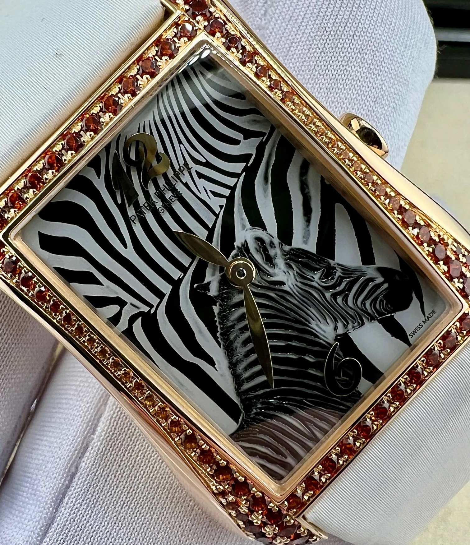 Patek Philippe Gondolo Serata Quartz 4962/200R NEW 2025 - Image 3