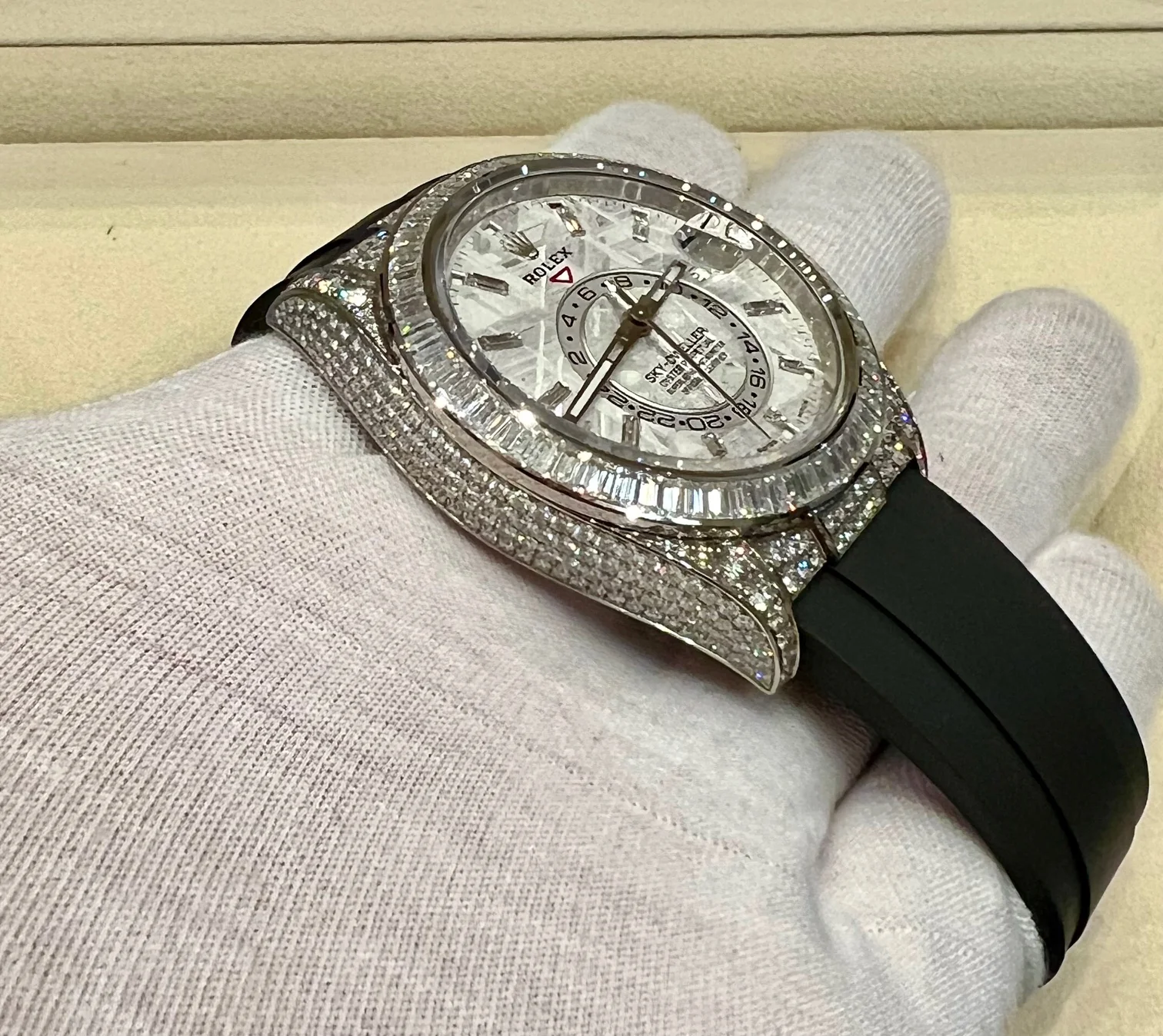 Rolex Sky-Dweller 326259TBR new 2022 - Image 3